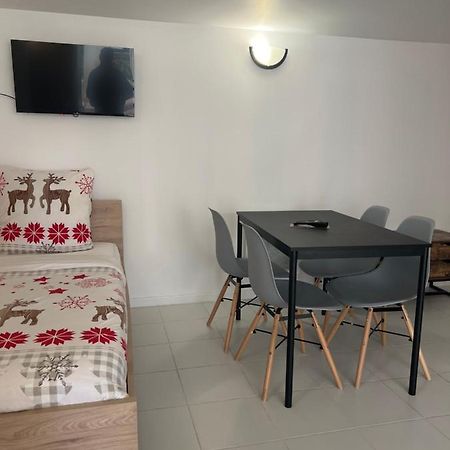 Chaudari Guest House Palaiseau Luaran gambar